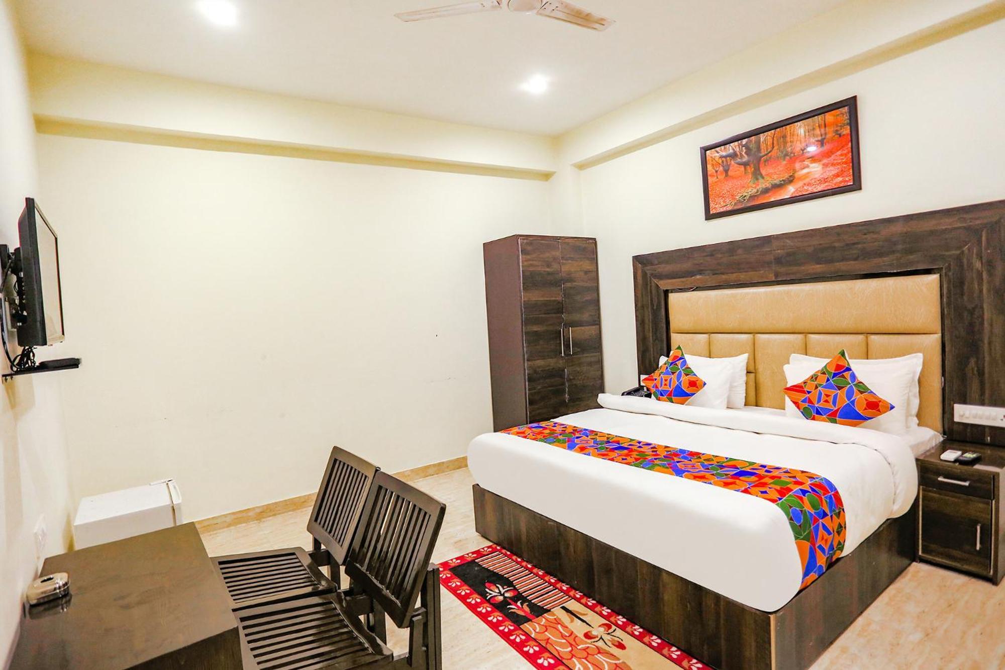 Fabhotel The Kiara Near Igi Delhi Airport ニューデリー エクステリア 写真