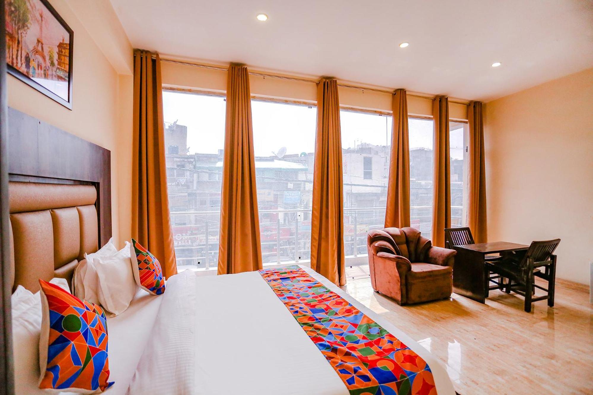 Fabhotel The Kiara Near Igi Delhi Airport ニューデリー エクステリア 写真