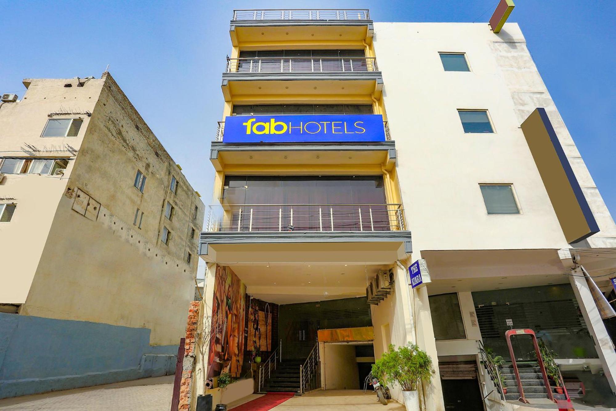 Fabhotel The Kiara Near Igi Delhi Airport ニューデリー エクステリア 写真